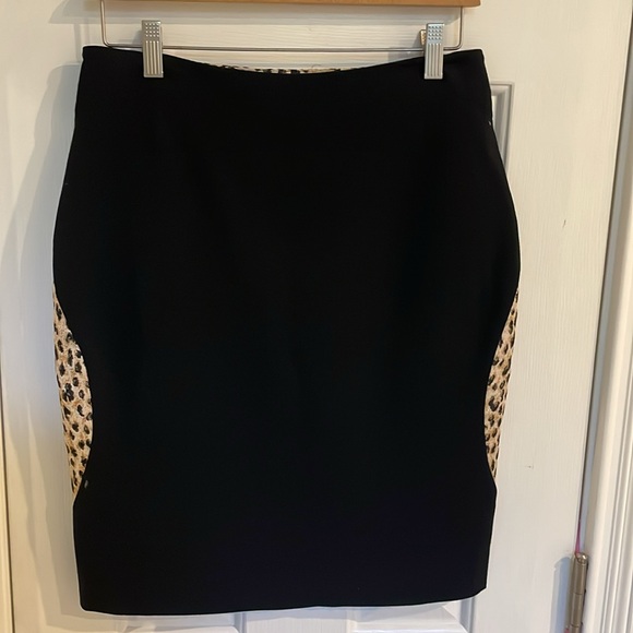 Diane von Furstenberg Beige Leopard Print Pencil Skirt w/ Black Back - Picture 5 of 11